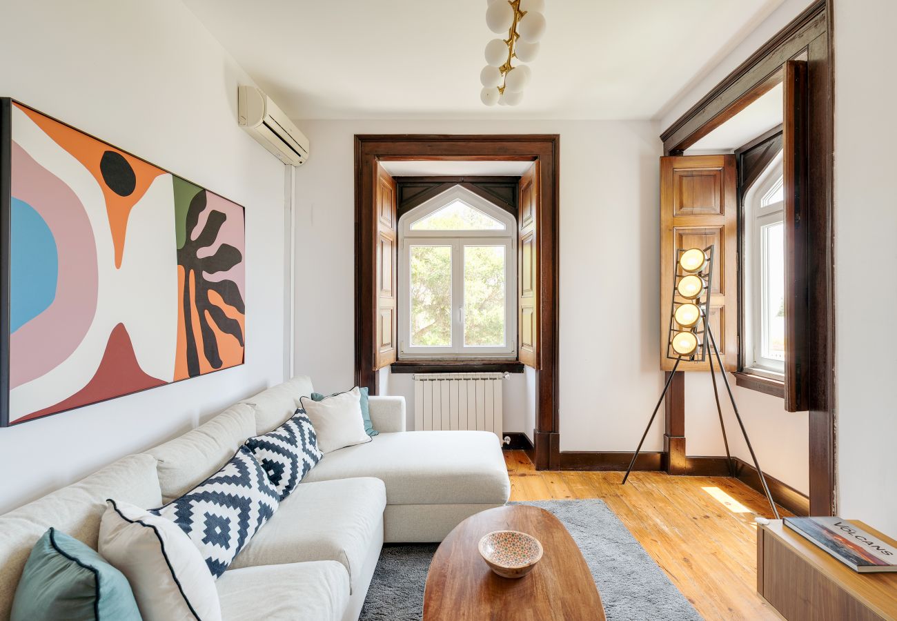 Villa in Cascais - Blissful Seafront Cascais