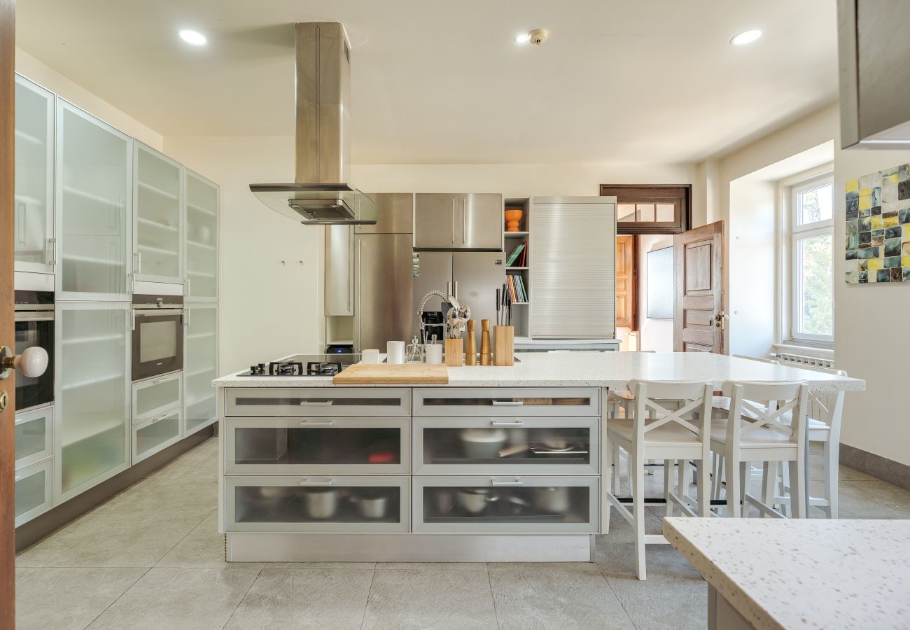 Villa in Cascais - Blissful Seafront