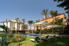 Villa in Cascais - Blissful Seafront Cascais