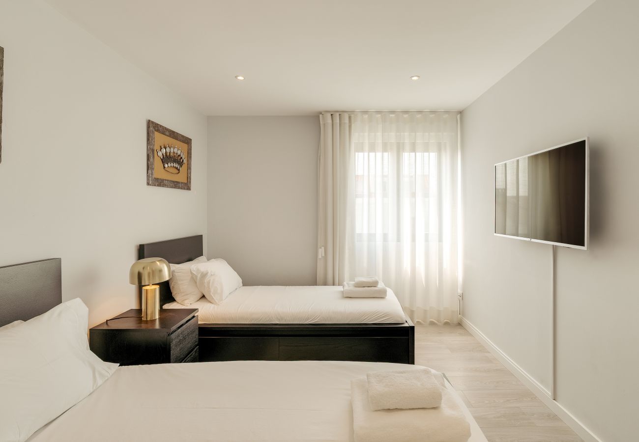 Villa in Lisbon - Blissful Restelo