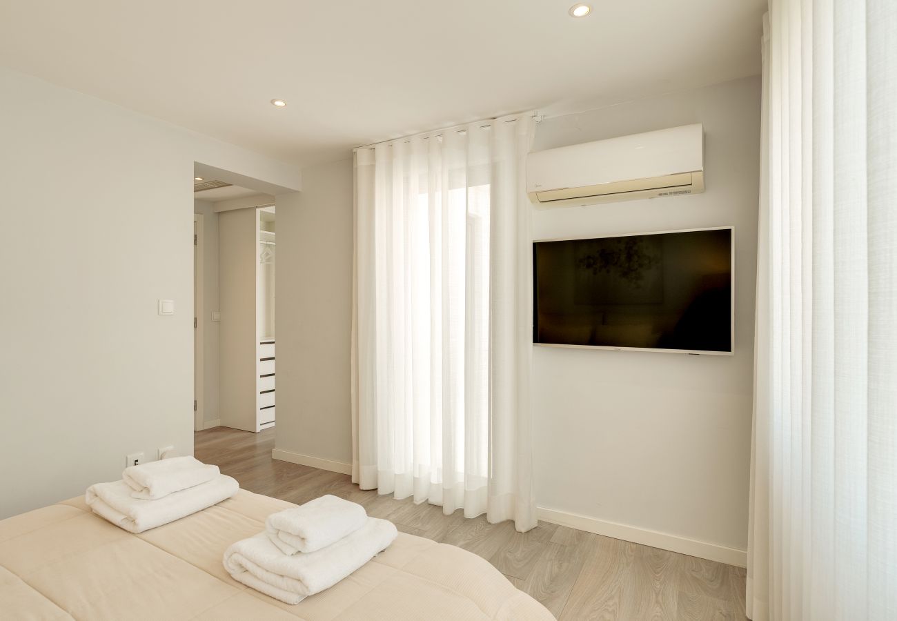 Villa in Lisbon - Blissful Restelo