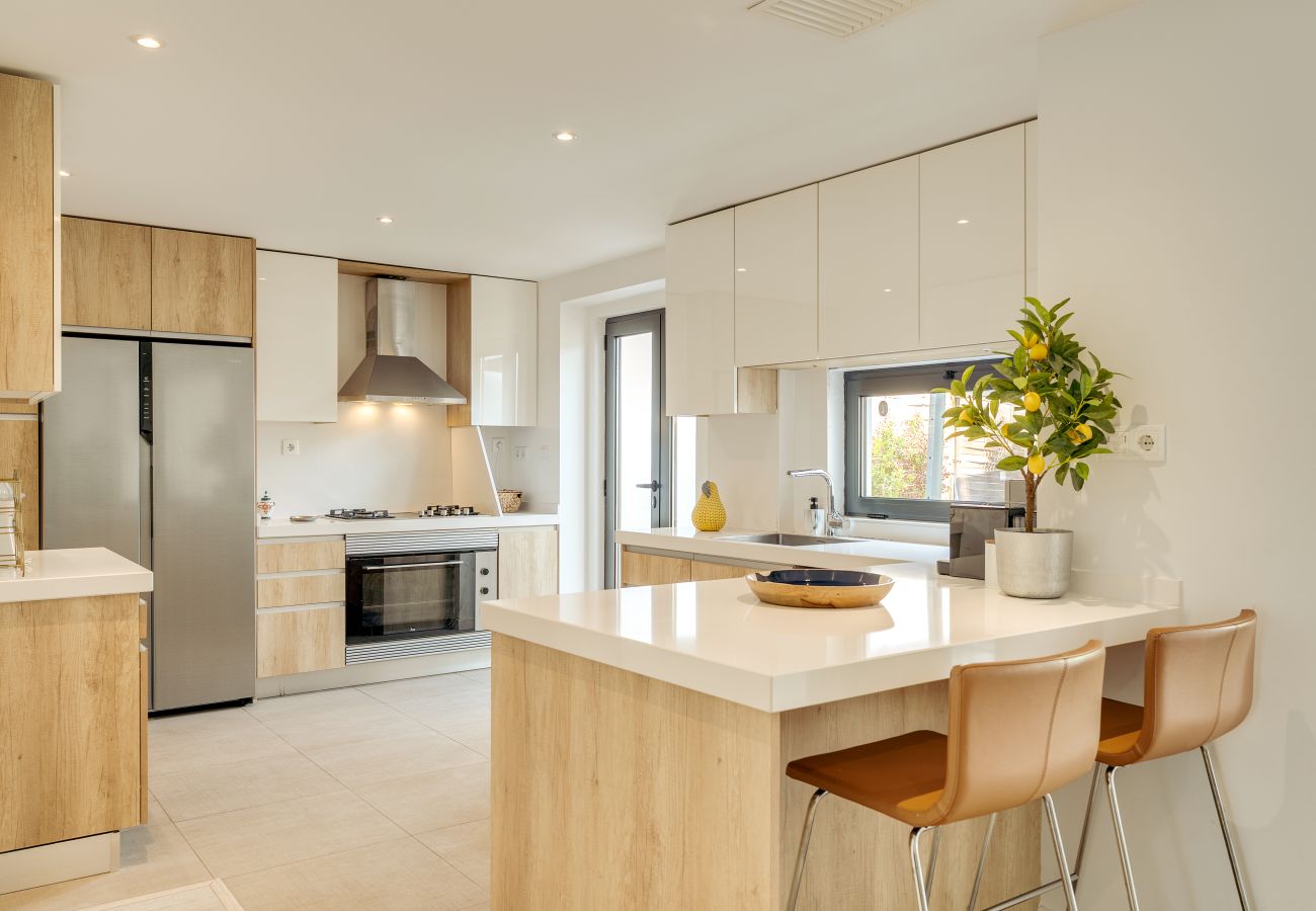 Villa in Lisbon - Blissful Restelo