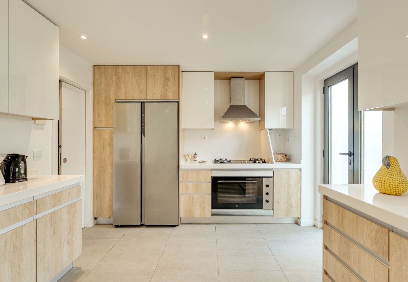 Villa in Lisbon - Blissful Restelo