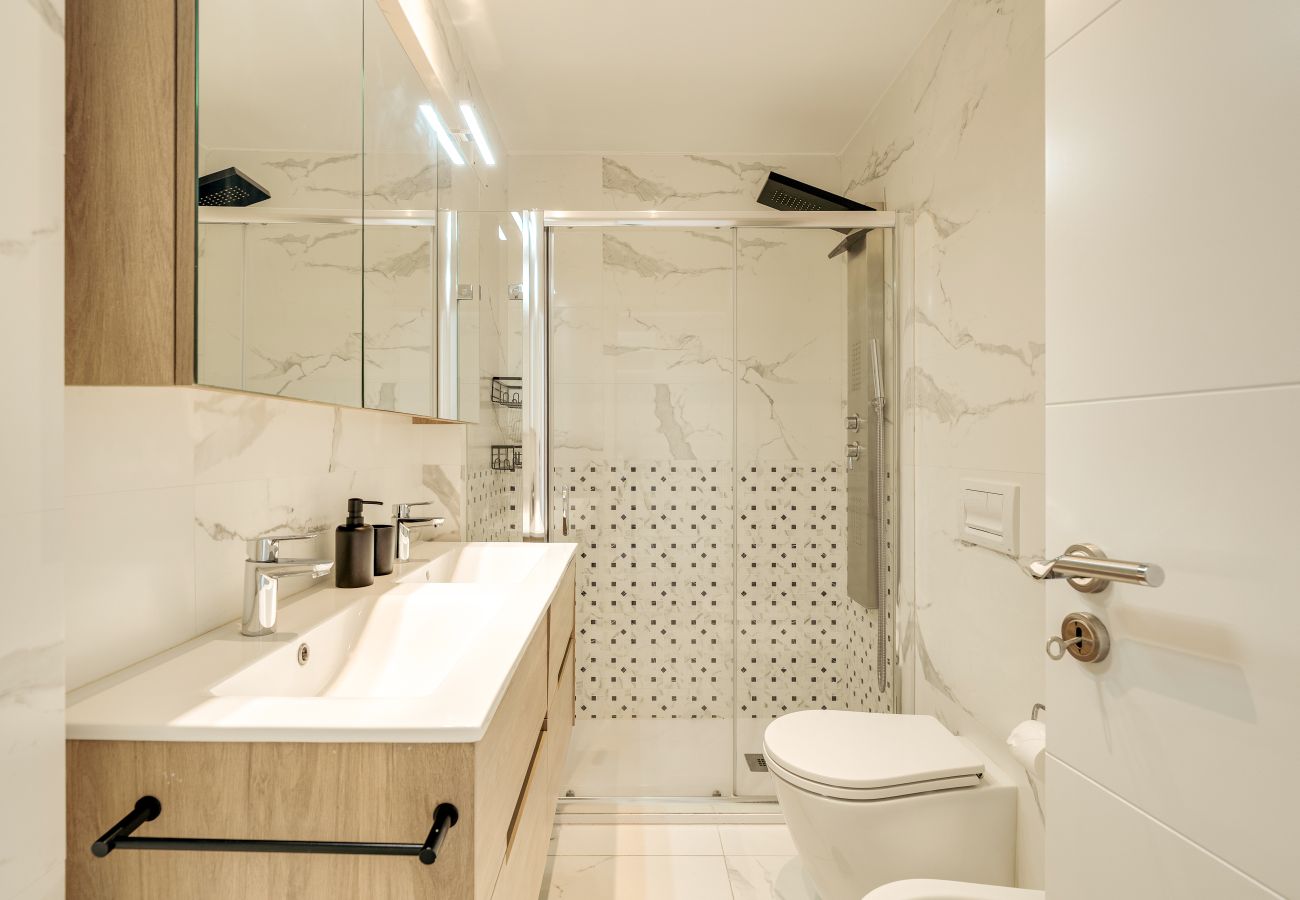 Villa in Lisbon - Blissful Restelo