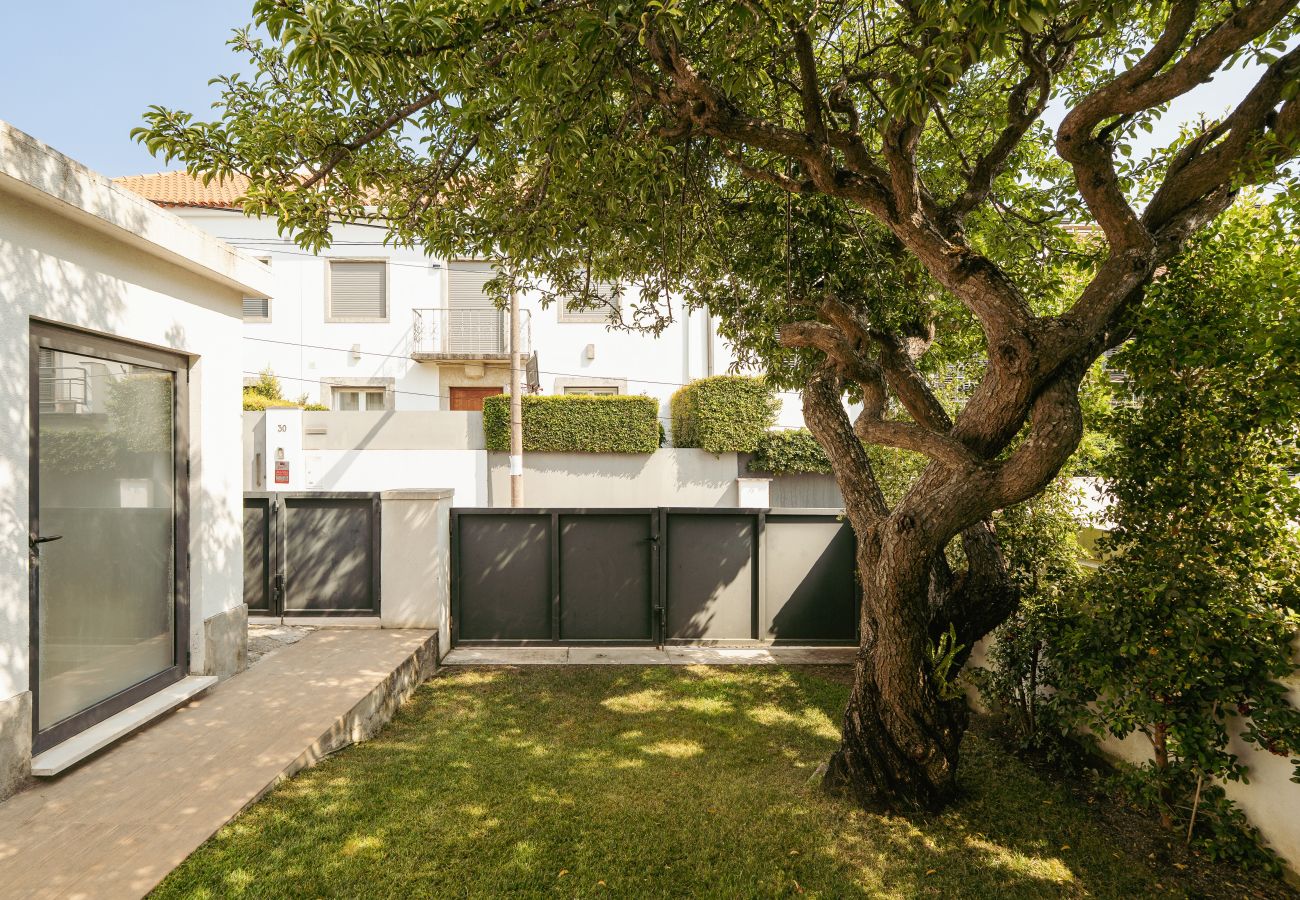 Villa in Lisbon - Blissful Restelo