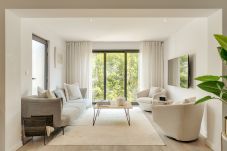 Villa in Lisbon - Blissful Restelo